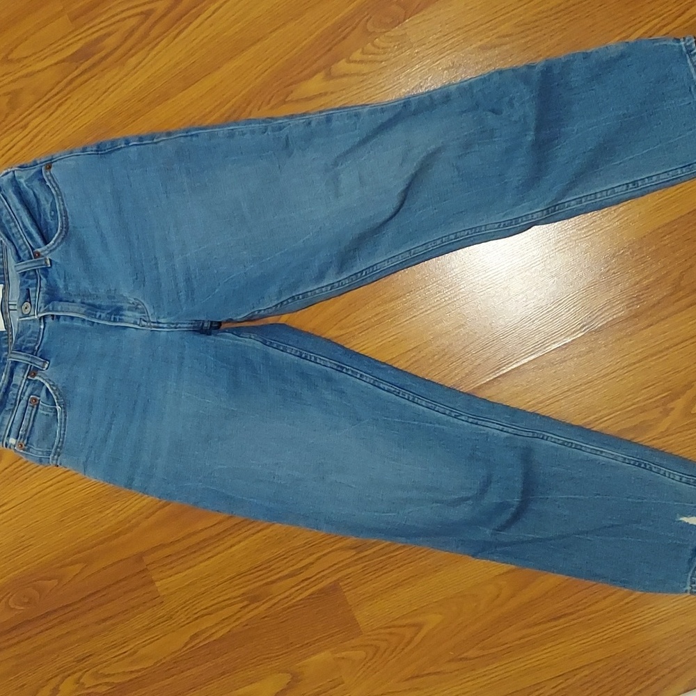 Abercrombie High Rise Mom Jean